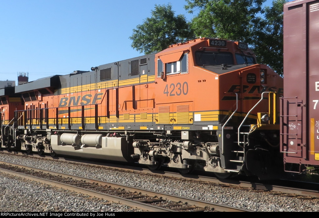 BNSF 4230